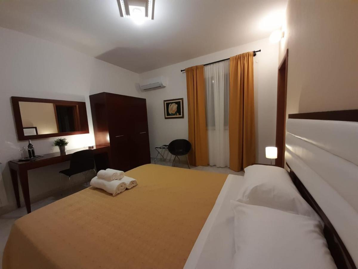 Siracusa Breakfast & Rooms Syracuse Ngoại thất bức ảnh